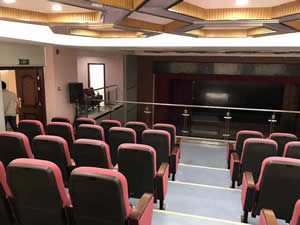 湖南邵陽隆回縣東方紅小學(xué)禮堂椅案例圖片