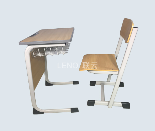 學(xué)生課桌椅圖片